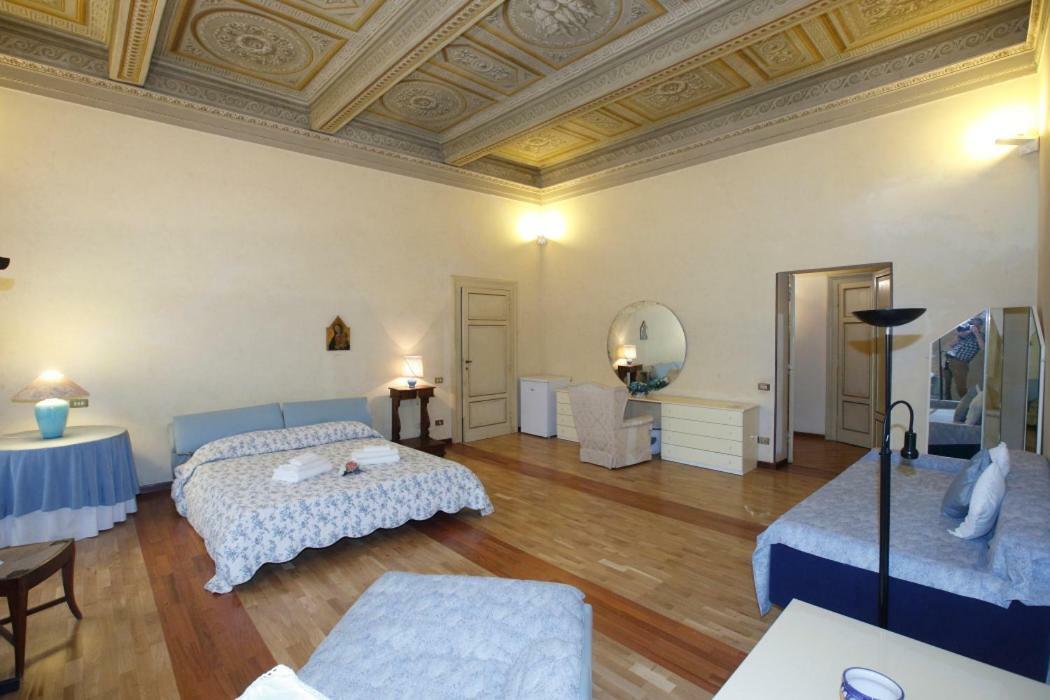 Residenza D'Epoca Montanini Bed and Breakfast Siena Exteriör bild