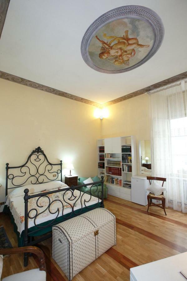 Residenza D'Epoca Montanini Bed and Breakfast Siena Exteriör bild